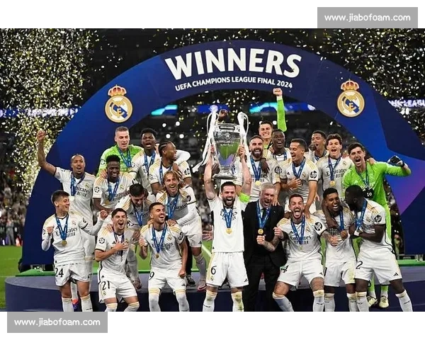 8 分钟传射 + 里程碑!维尼修斯破 71 天球荒,6 战 7 球成皇马巴西传奇 8 分钟传射 + 里程碑!维尼修斯破 71 天球荒,6 战 7 球成皇马巴西传奇