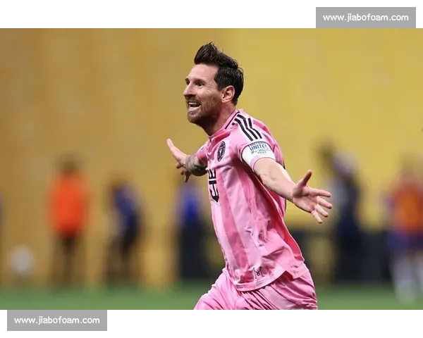 波尔图新星 M 费直言:梅西伟大但非球队核心,团队协作才是胜利之本 波尔图新星 M 费直言:梅西伟大但非球队核心,团队协作才是胜利之本