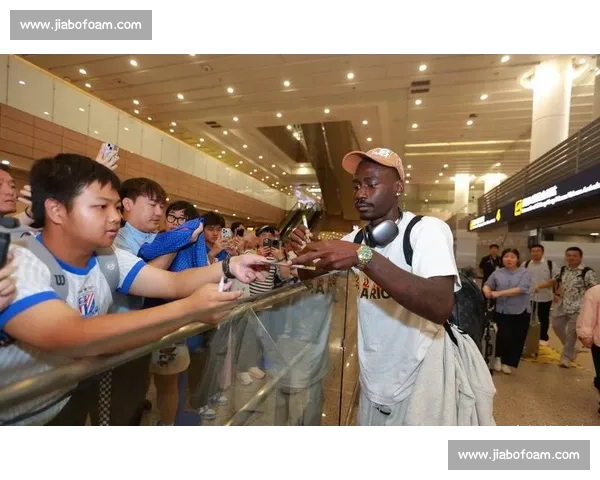 申花夏窗锁定葡超锋霸恩拉沃 重伤潮下调整外援补强锋线