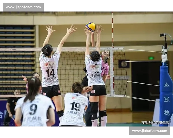 山东女排对决福建女排 聚焦两队竞技状态与赛场表现分析