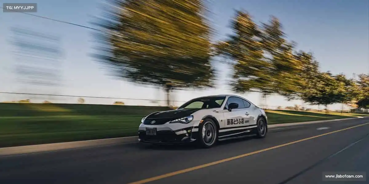 <strong>UED</strong>羽毛球划过的抛物线，藏着无数次练习的执着！🏸